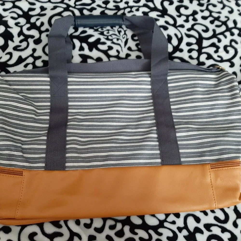 New Tote with Special Shoe Compartment